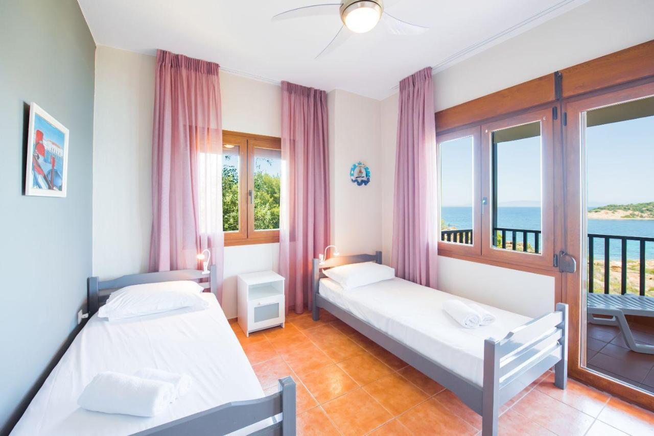 Nereus & Oceanus Beachfront Apartments, Lagonisi Beach #Feelslikehome أورموس باناجياس المظهر الخارجي الصورة