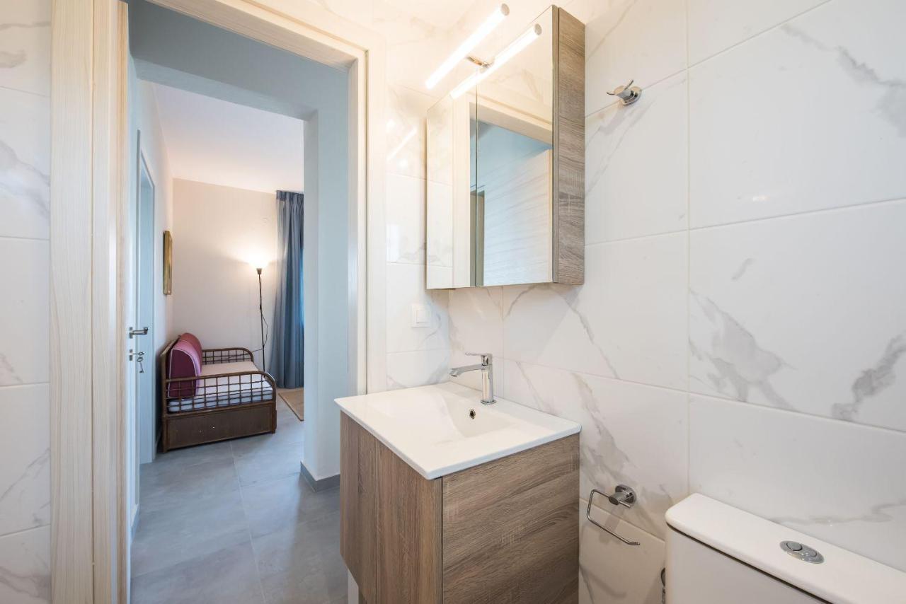 Nereus & Oceanus Beachfront Apartments, Lagonisi Beach #Feelslikehome أورموس باناجياس المظهر الخارجي الصورة