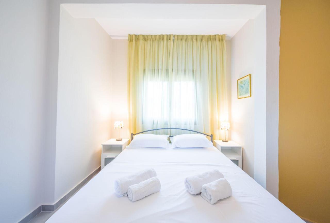 Nereus & Oceanus Beachfront Apartments, Lagonisi Beach #Feelslikehome أورموس باناجياس المظهر الخارجي الصورة