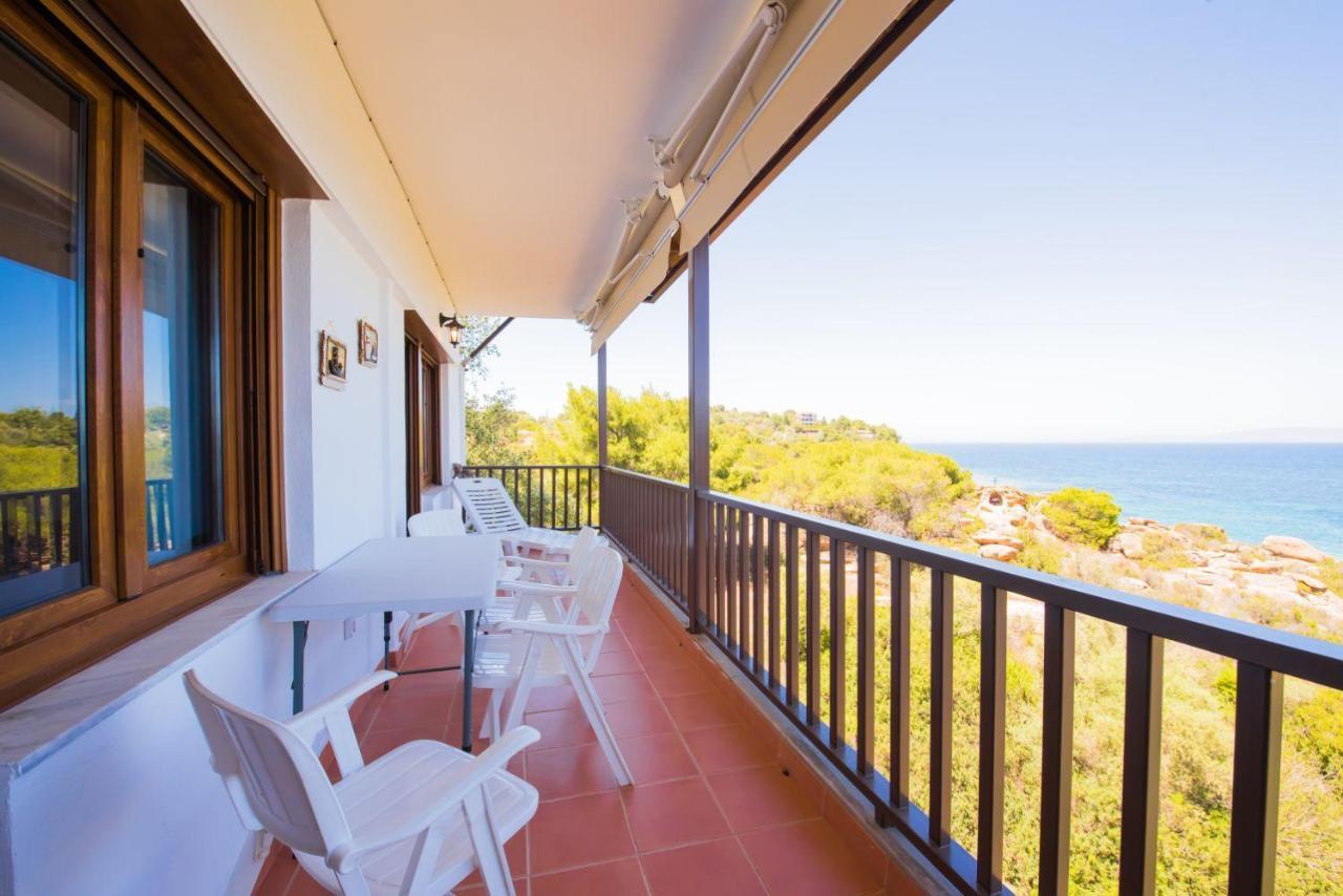 Nereus & Oceanus Beachfront Apartments, Lagonisi Beach #Feelslikehome أورموس باناجياس المظهر الخارجي الصورة