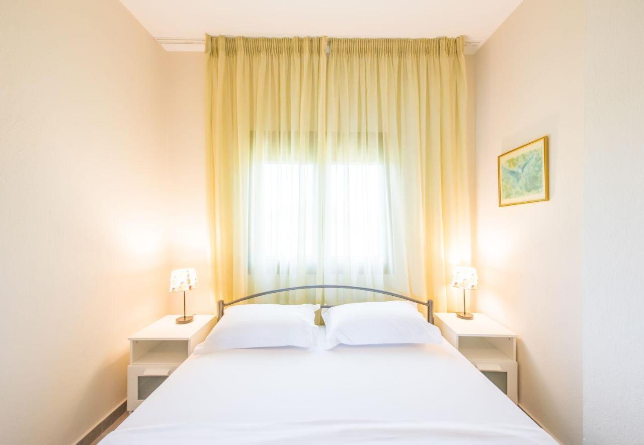 Nereus & Oceanus Beachfront Apartments, Lagonisi Beach #Feelslikehome أورموس باناجياس المظهر الخارجي الصورة